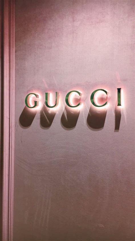 gucci aesthetic pictures.